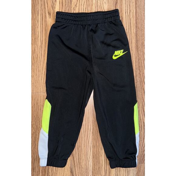 Nike Hoodie + Sweat Pants Set Size 24M (month) Black, Neon Yellow, White - Picture 7 of 11